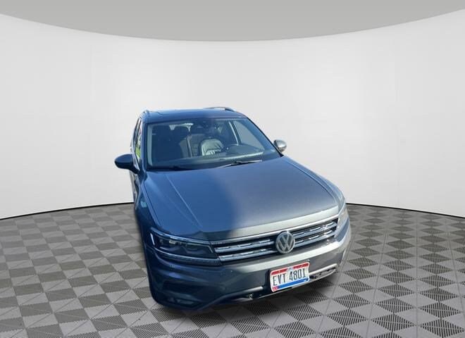 2018 Volkswagen Tiguan SEL Premium photo 3