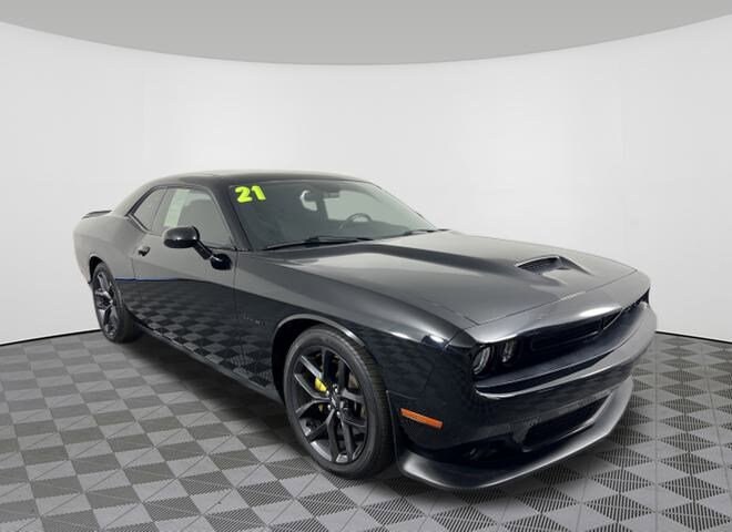 2021 Dodge Challenger R/T photo 4