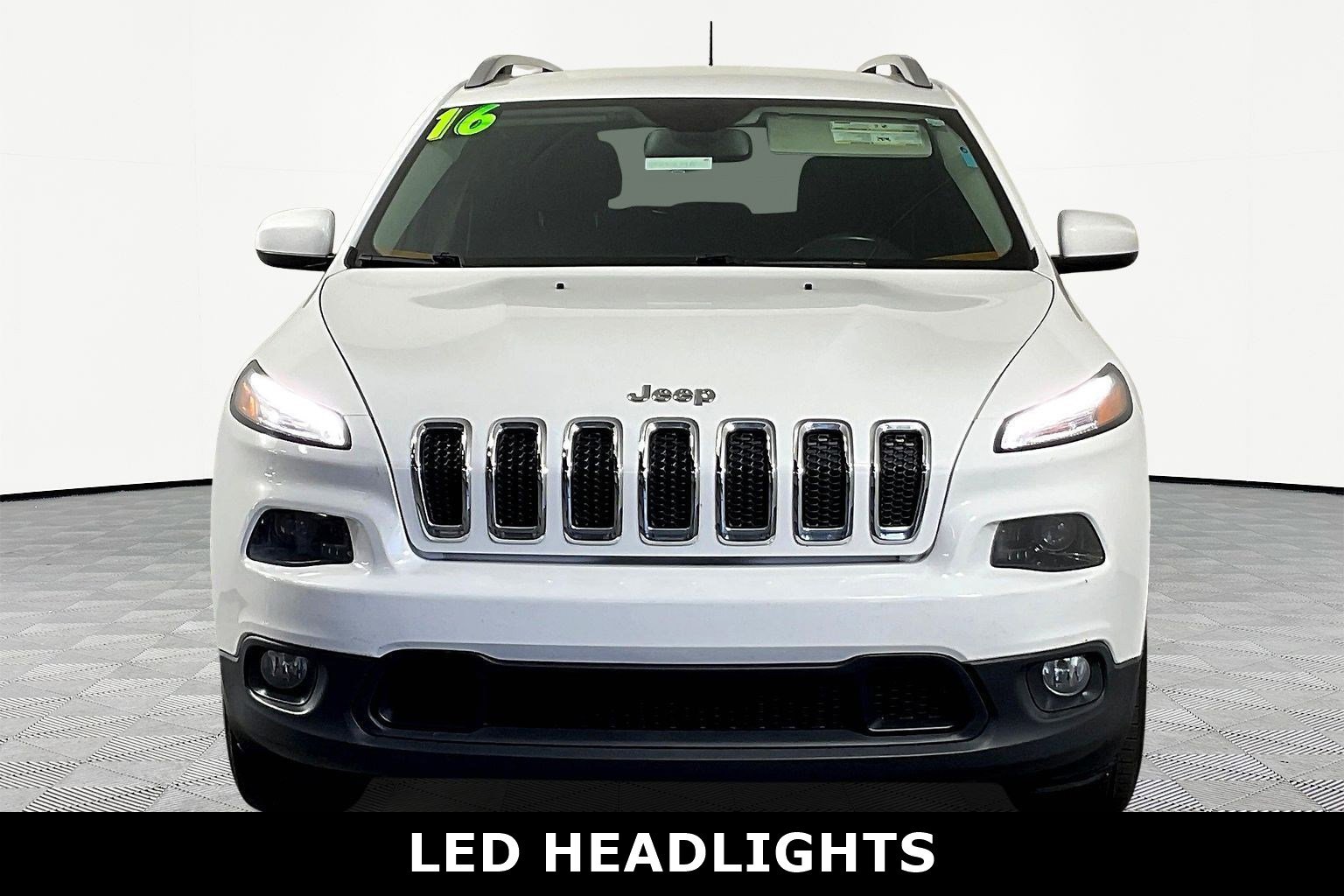Used 2016 Jeep Cherokee Latitude with VIN 1C4PJLCB6GW297678 for sale in Fairfield, OH