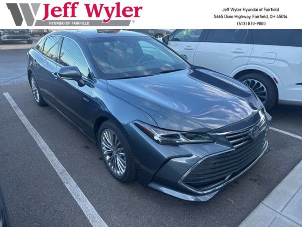 Used 2019 Toyota Avalon Hybrid Limited Sedan