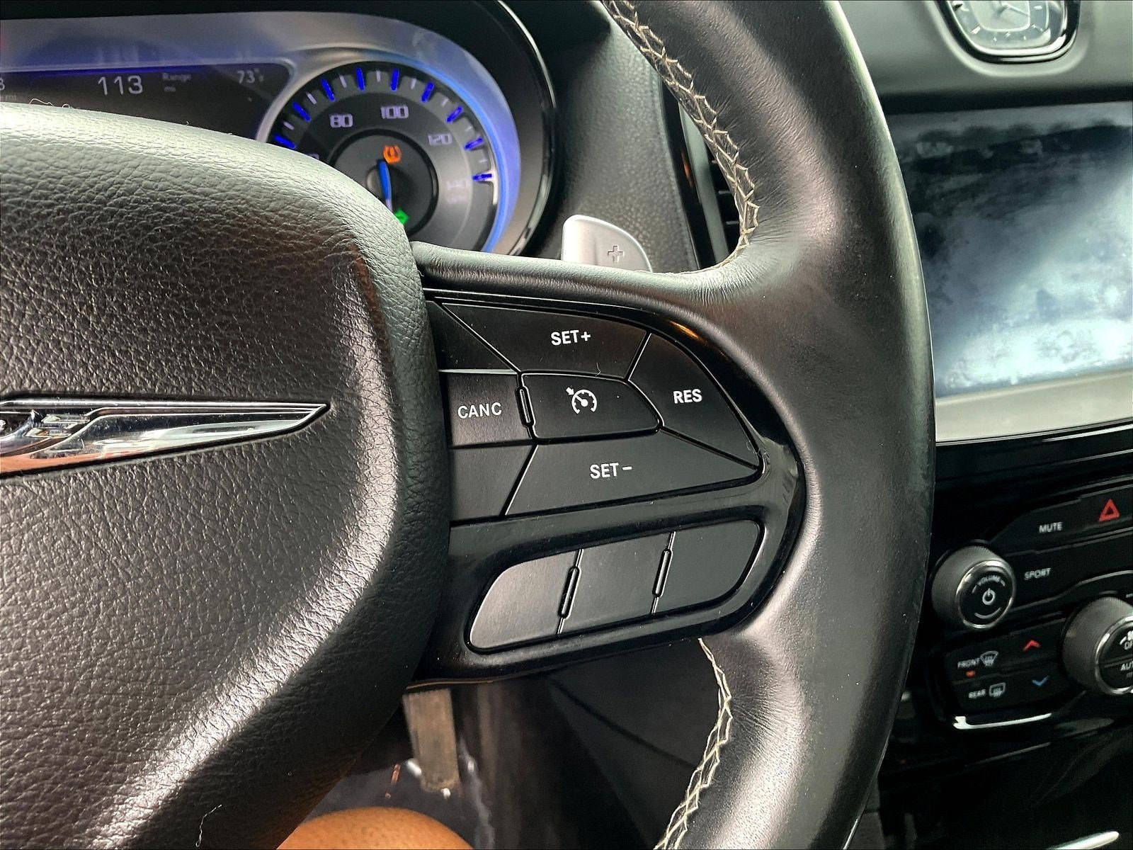 2018 Chrysler 300 S - Photo 15