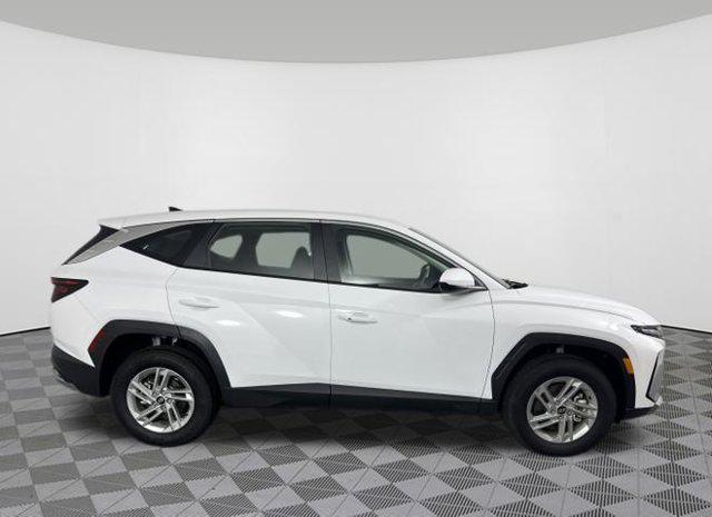2025 Hyundai Tucson SE photo 2