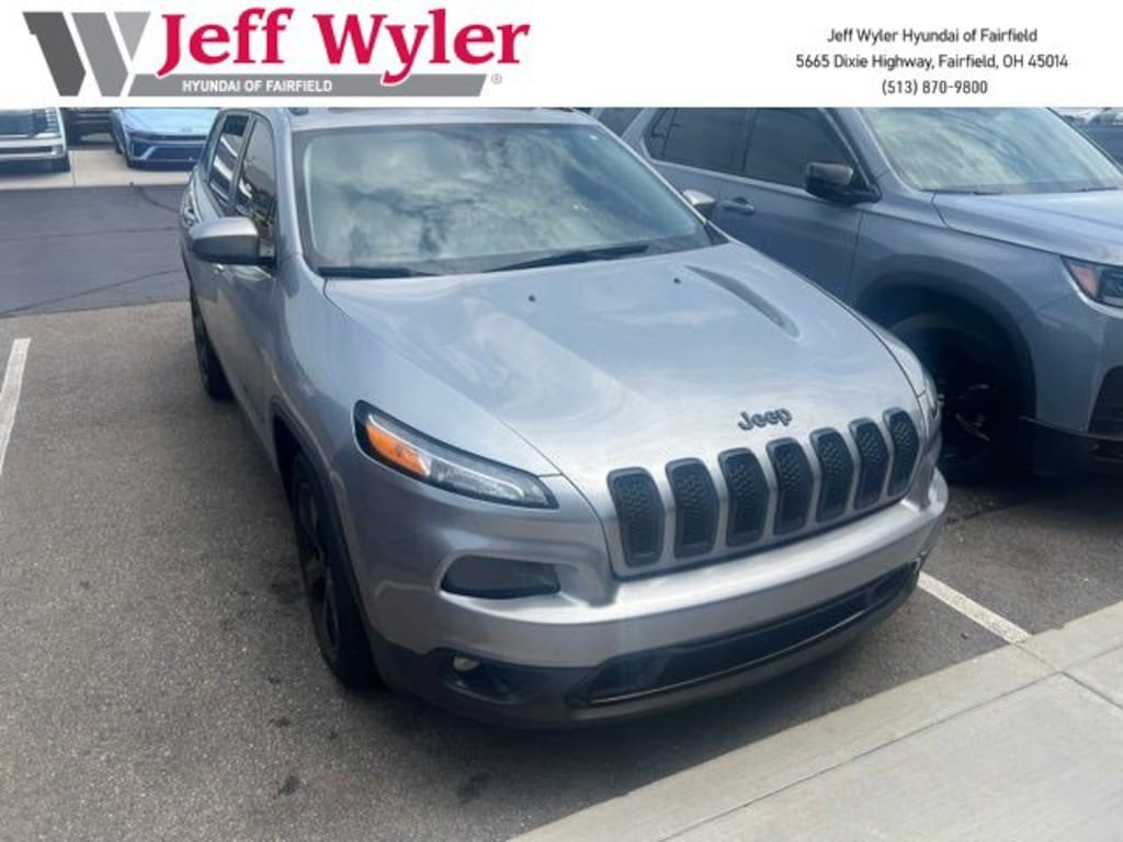 Used 2016 Jeep Cherokee Latitude FWD SUV