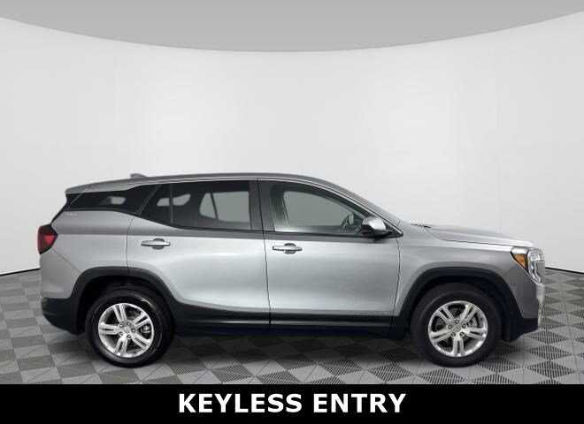2024 Gmc Terrain SLE photo 2
