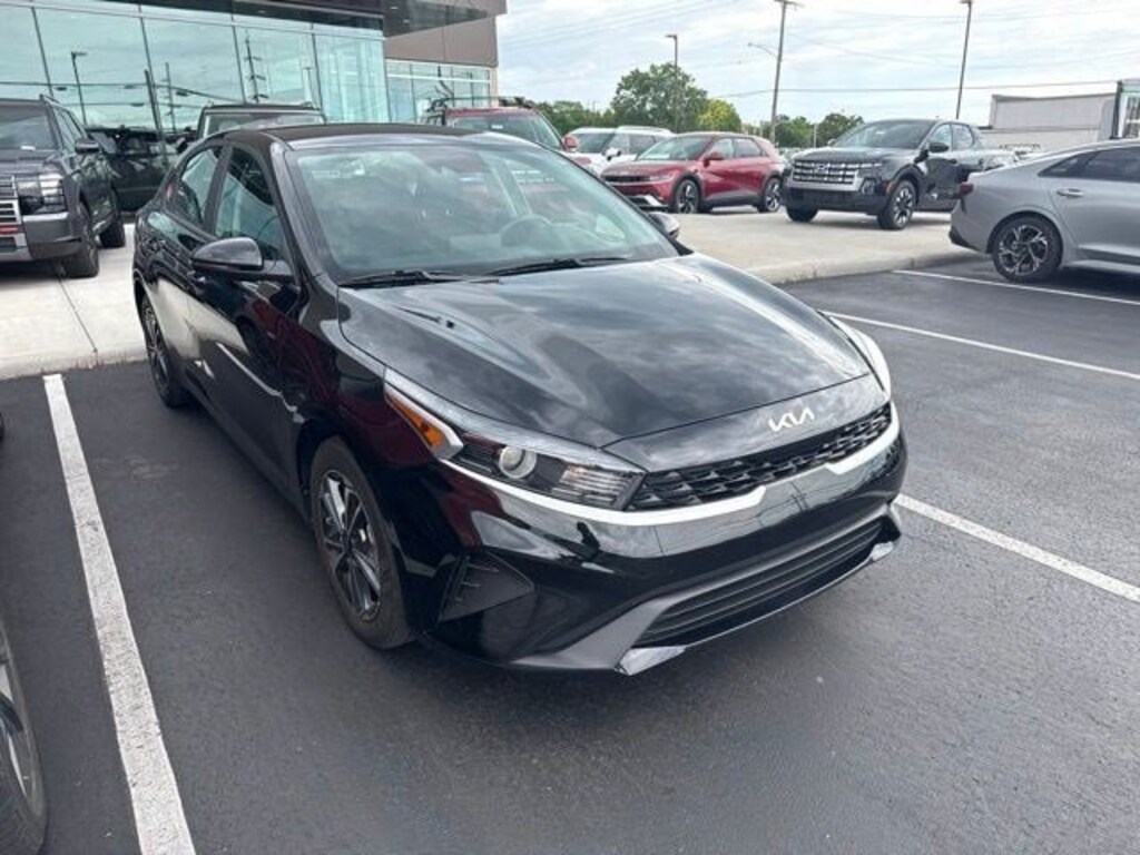 Used 2023 Kia Forte LXS Sedan
