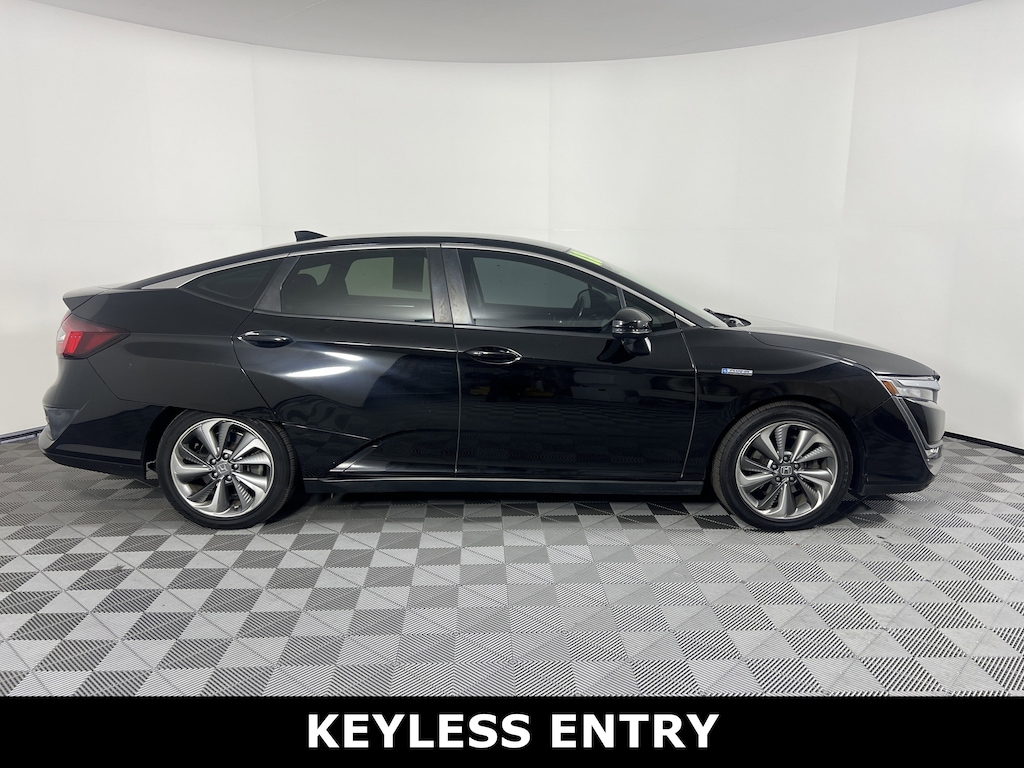 Used 2018 Honda Clarity Plug-In Hybrid Touring Sedan