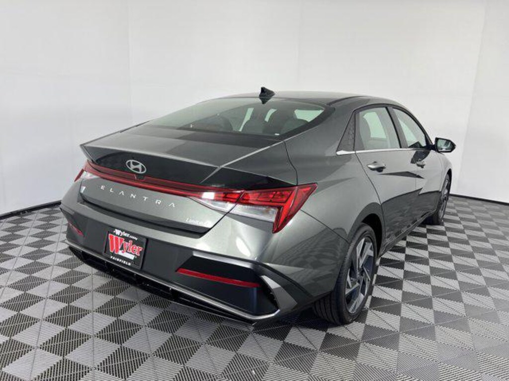 New 2026 Hyundai Elantra Limited Sedan