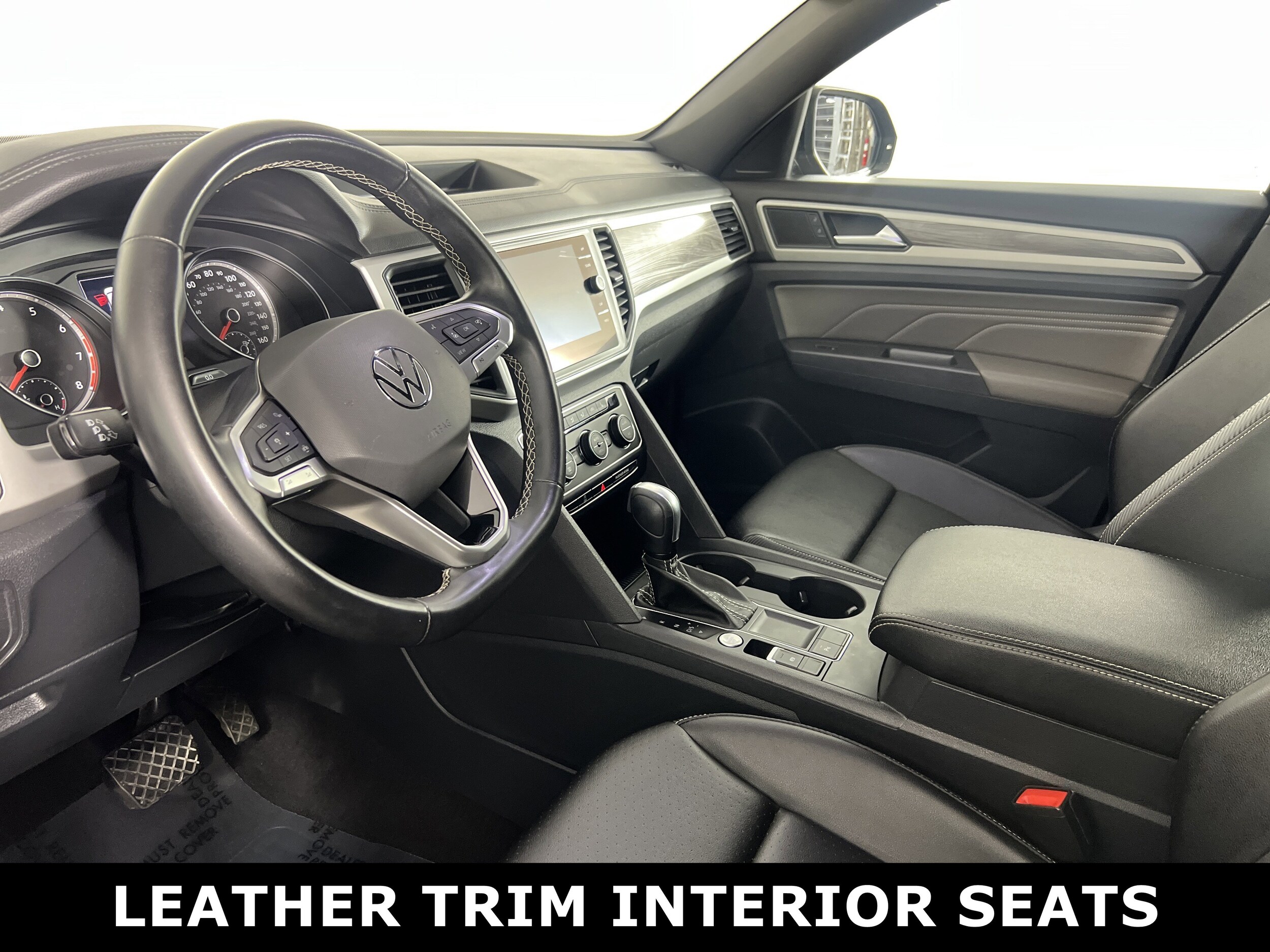 2021 Volkswagen Atlas Cross Sport SE Technology photo 2