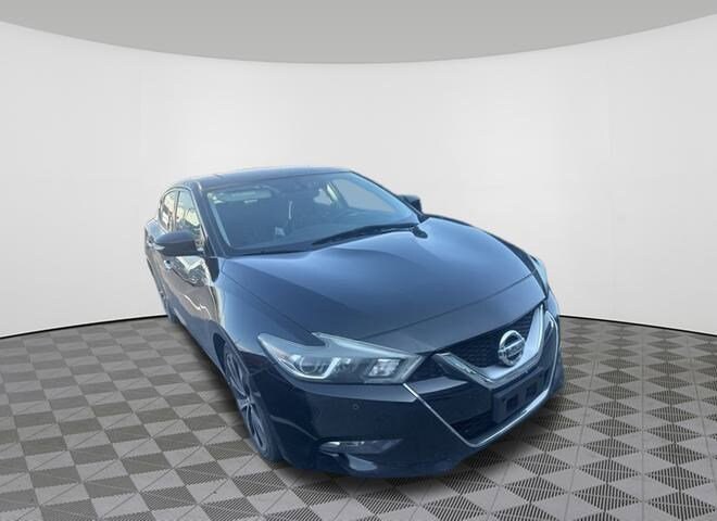 2016 Nissan Maxima SR photo 2