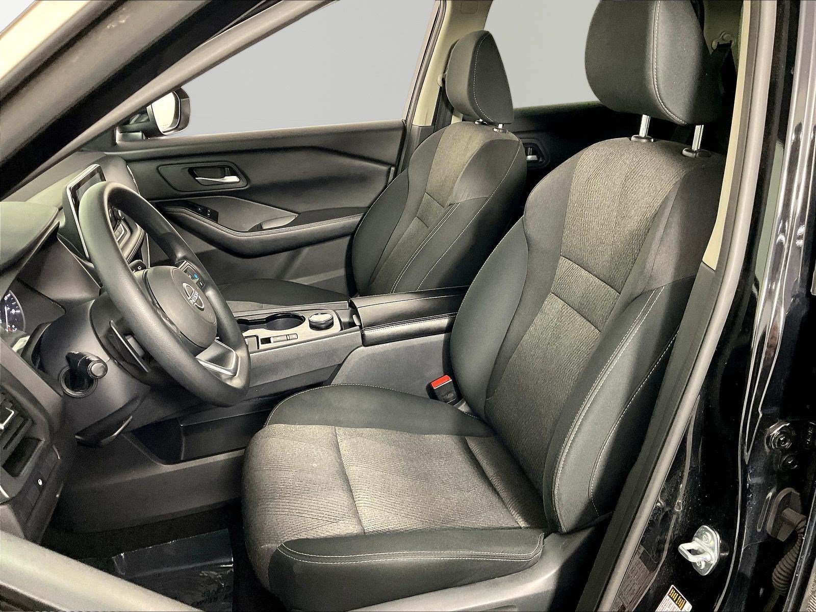 2024 Nissan Rogue SV - Photo 24