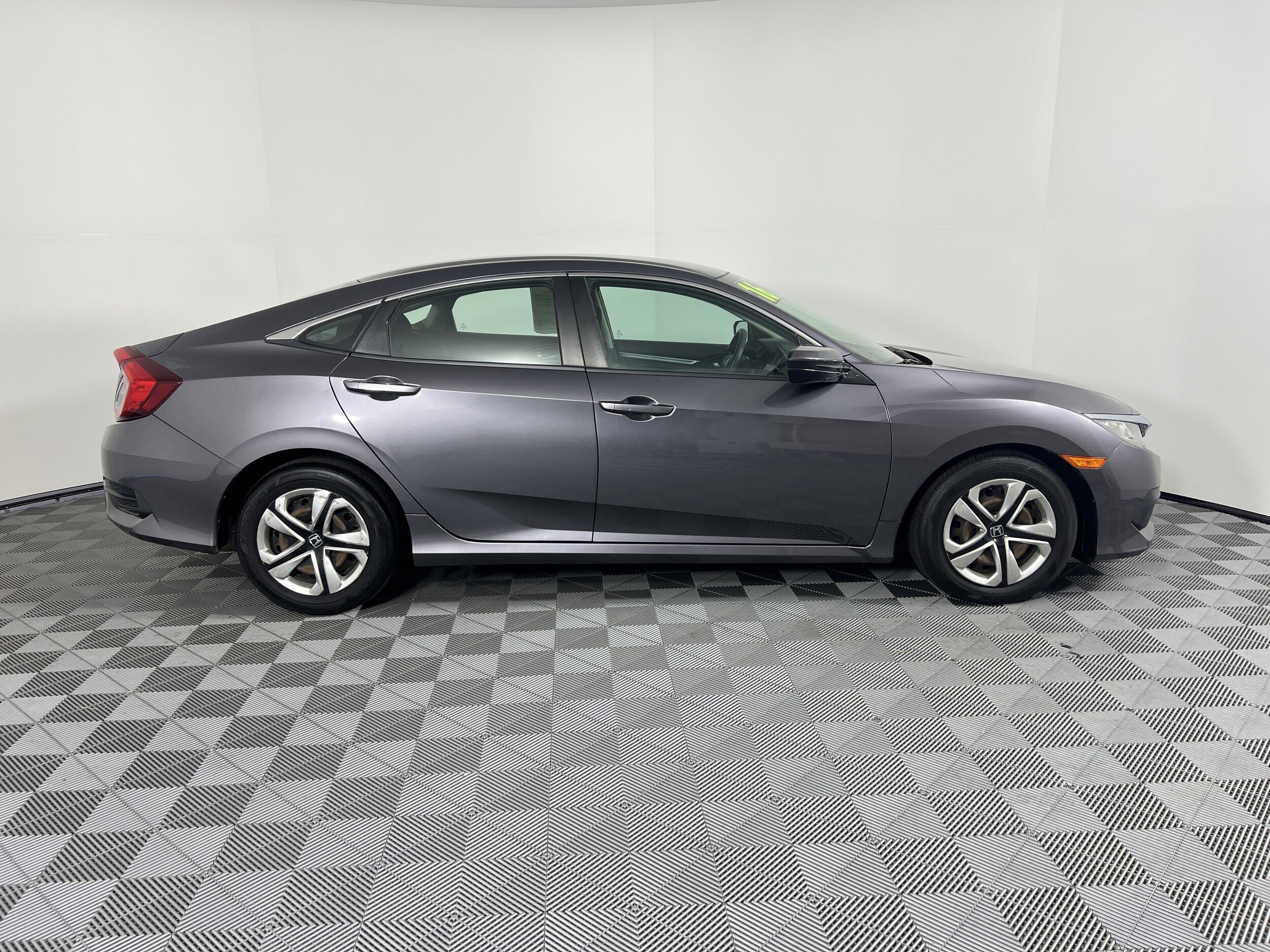 2016 Honda Civic LX photo 4