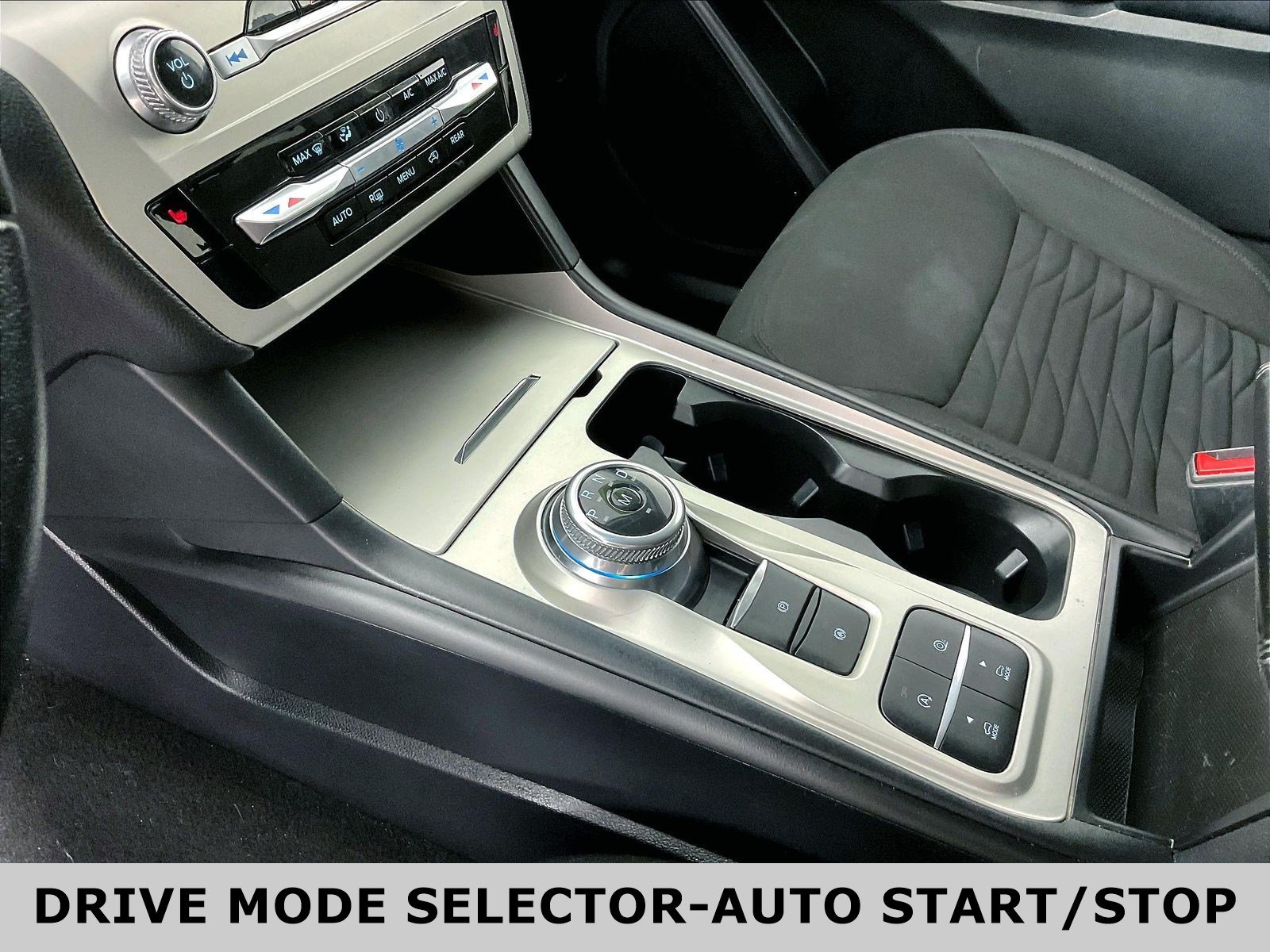 2021 Ford Explorer XLT - Photo 21