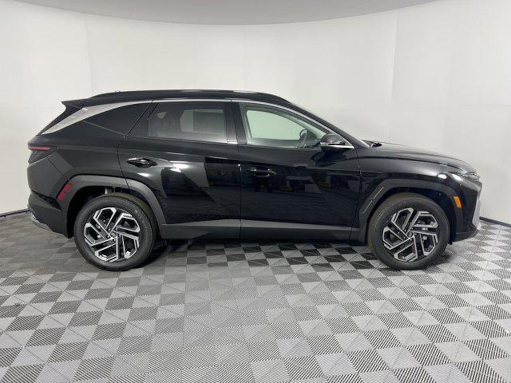 New 2026 Hyundai Tucson Hybrid Limited SUV