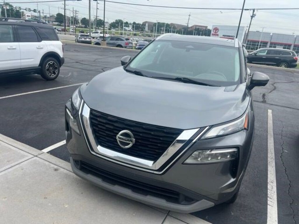 Used 2021 Nissan Rogue SV SUV