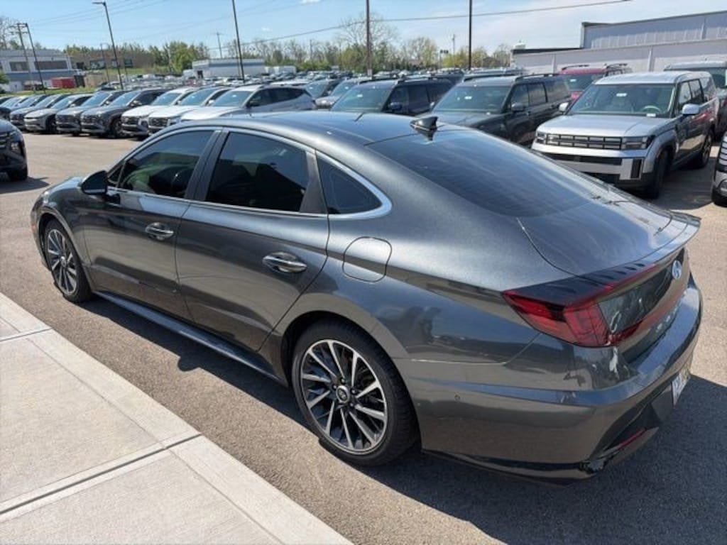 Certified 2022 Hyundai Sonata Limited Sedan