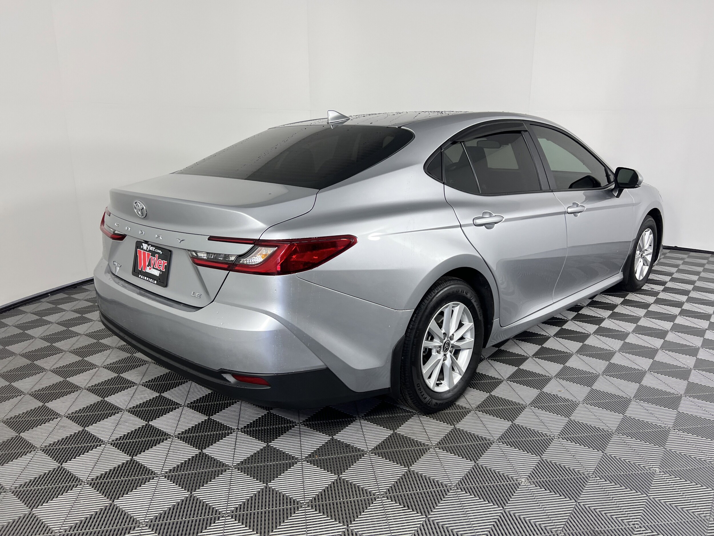 2025 Toyota Camry LE photo 3