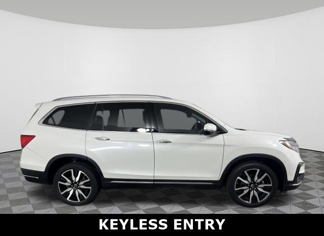 2021 Honda Pilot Touring photo 2