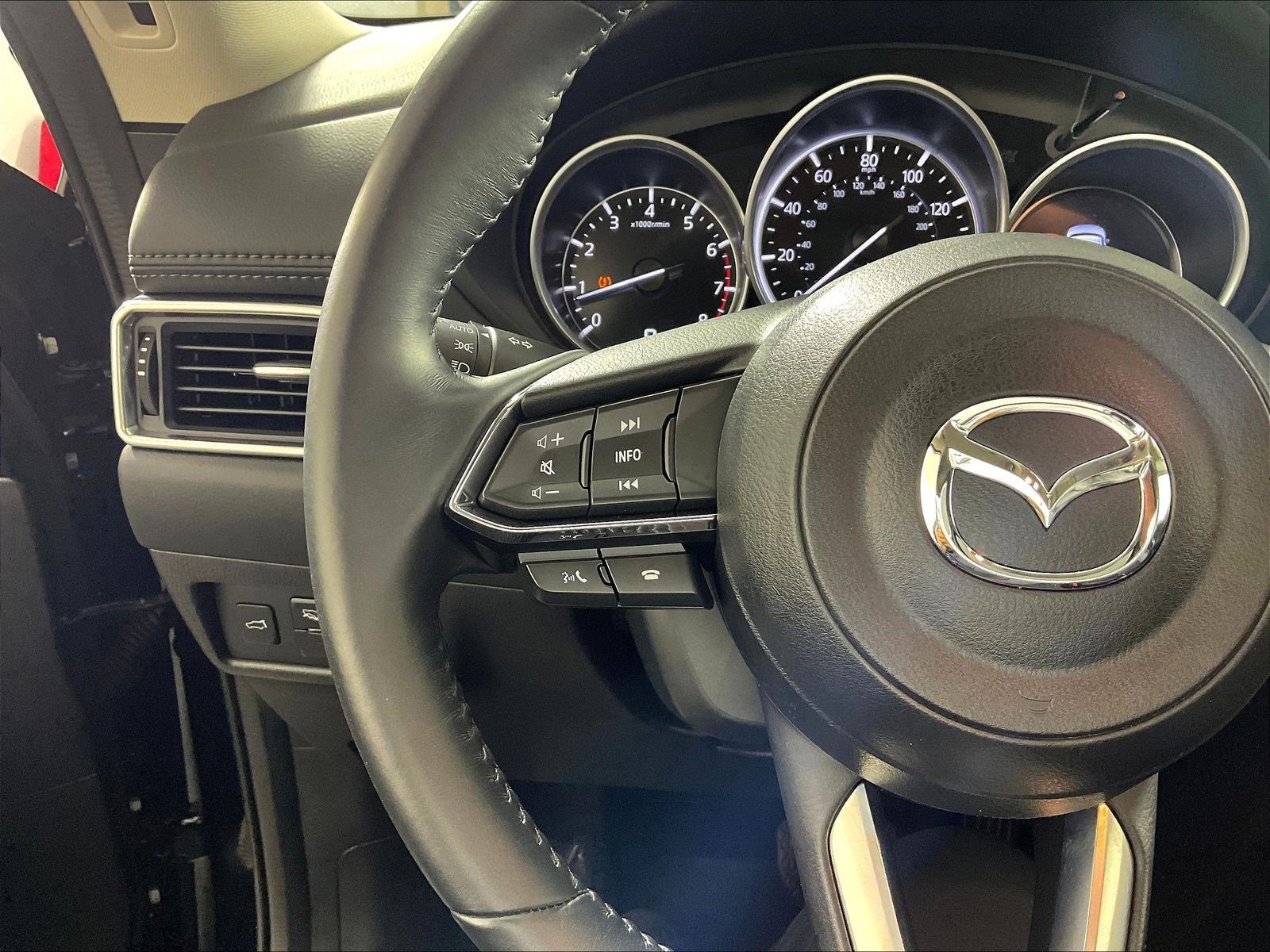 2023 Mazda CX-5 S Preferred package - Photo 11