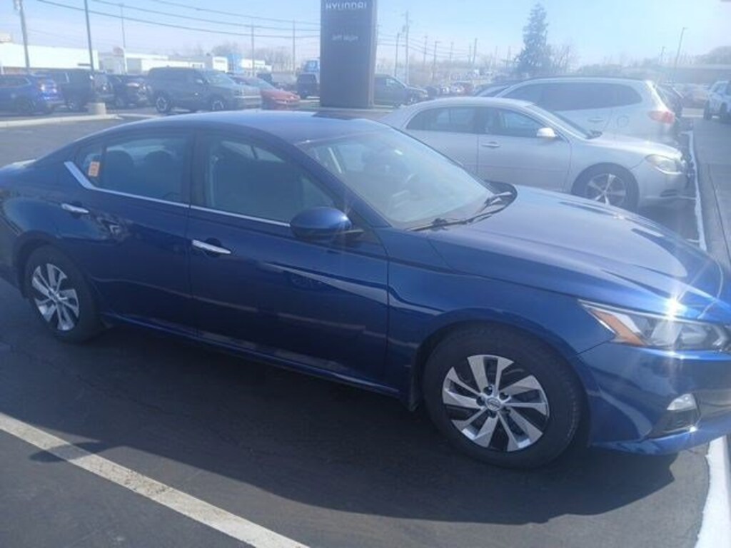 Used 2019 Nissan Altima 2.5 S Sedan