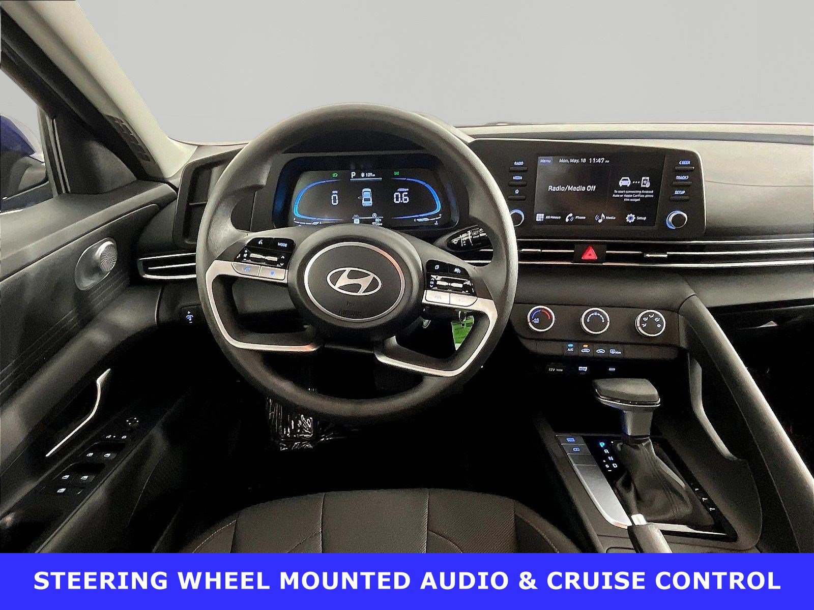 2025 Hyundai Elantra SE - Photo 11
