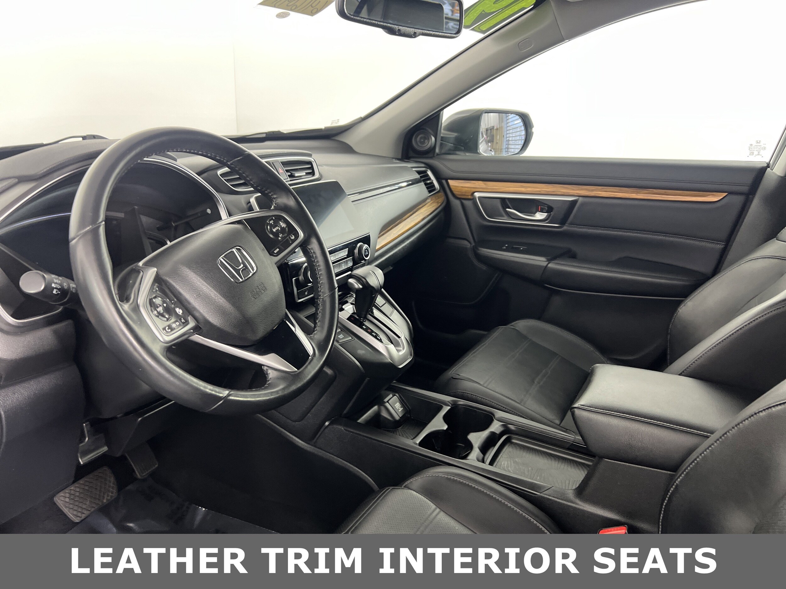 2019 Honda CR-V Touring photo 4