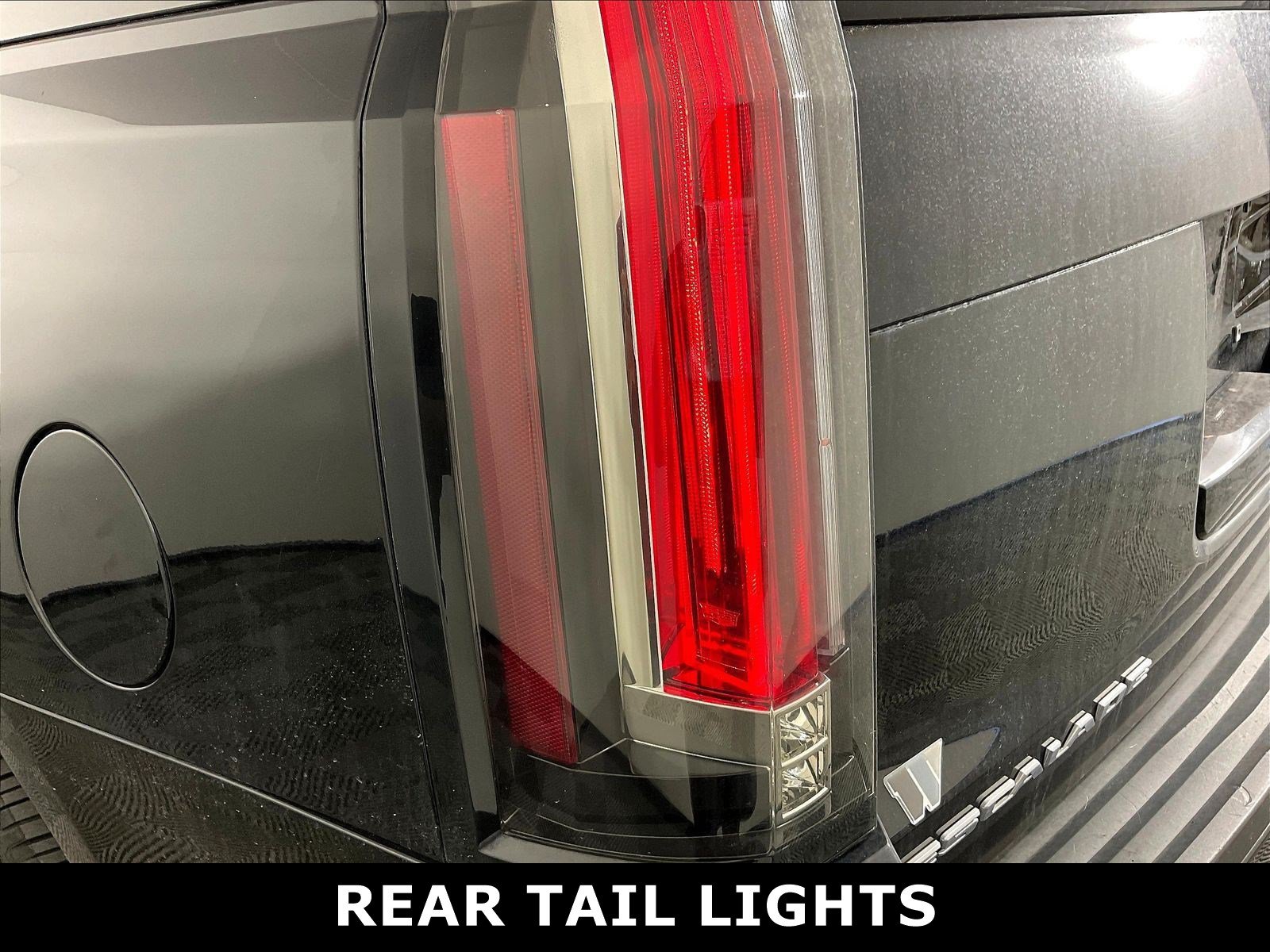 2020 Cadillac Escalade Platinum - Photo 25