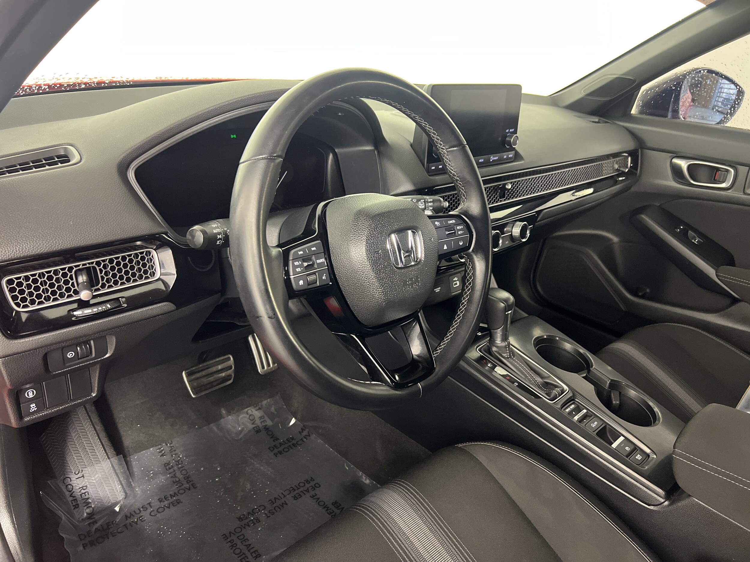 2023 Honda Civic Sport Hatchback photo 3