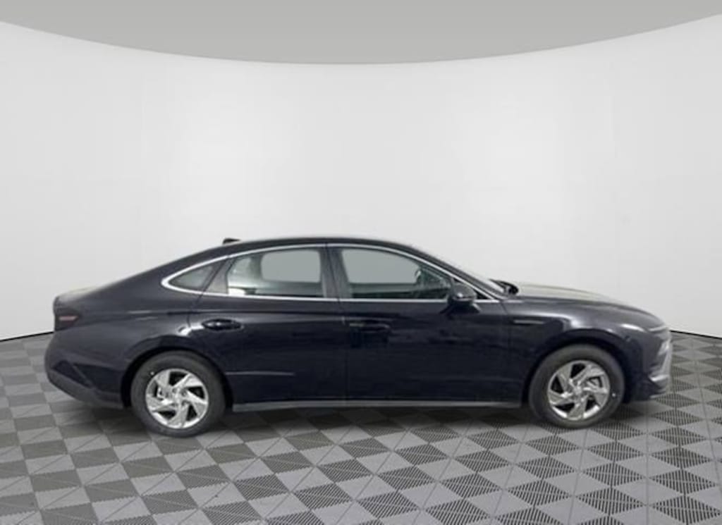 Certified 2025 Hyundai Sonata SE Sedan