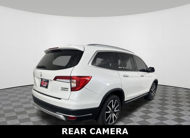 2021 Honda Pilot Touring photo 3