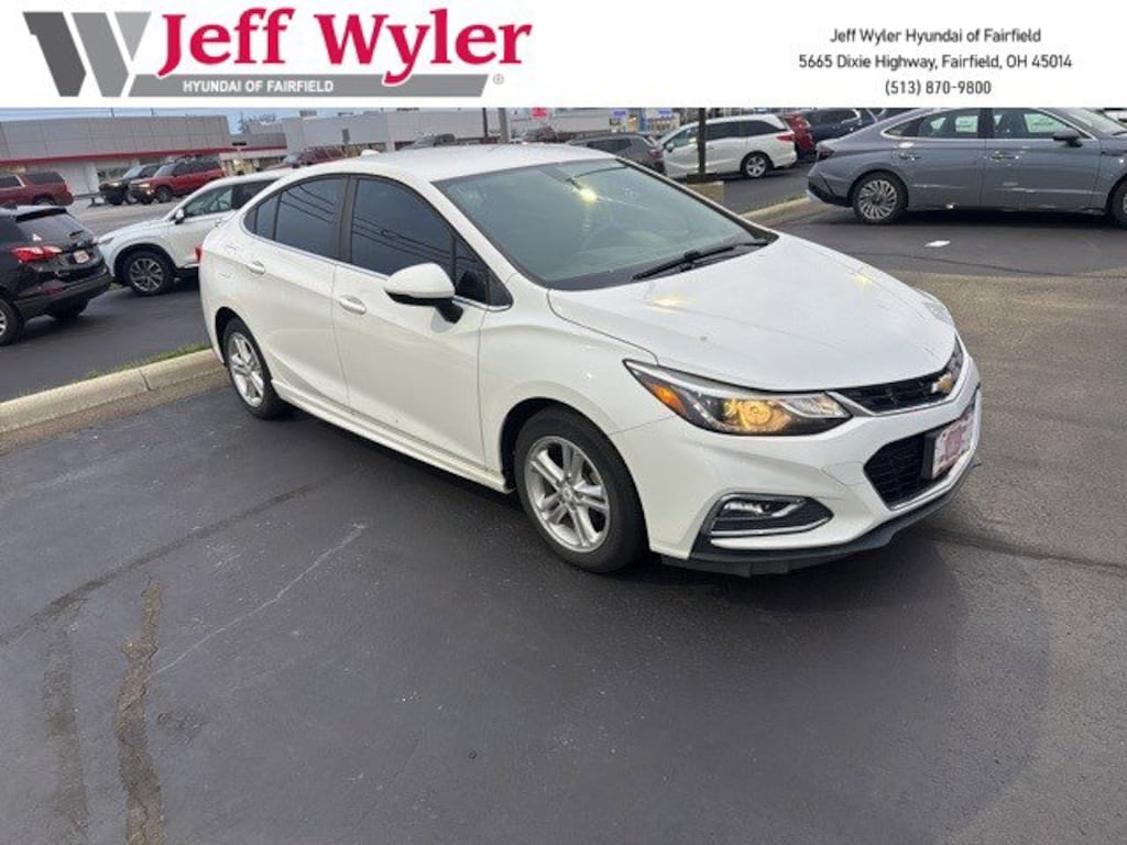 Used 2017 Chevrolet Cruze LT Auto Sedan