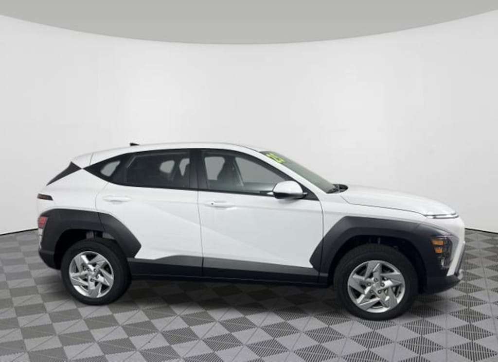 Used 2025 Hyundai Kona SE SUV
