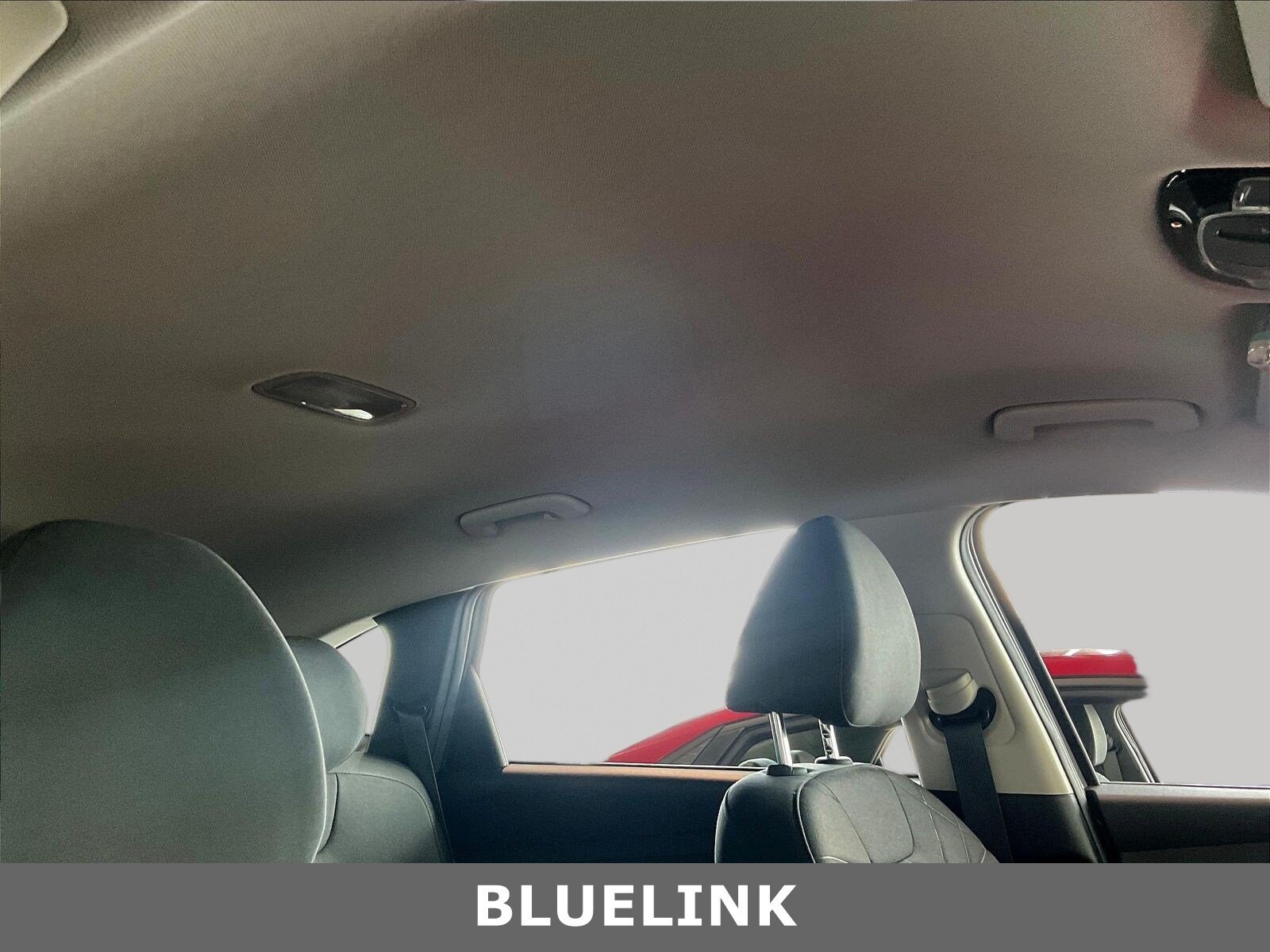 2025 Hyundai Tucson SE - Photo 28