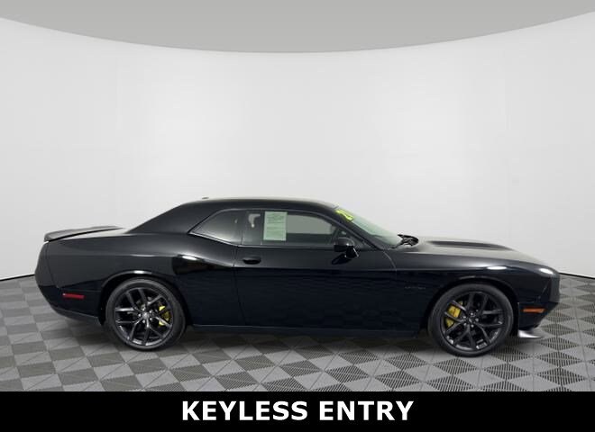 2021 Dodge Challenger R/T photo 2