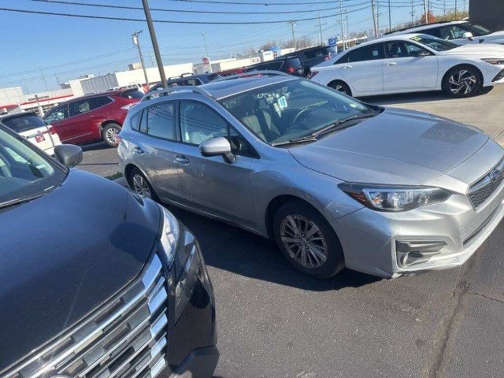 Used 2017 Subaru Impreza 2.0i Premium 5-door