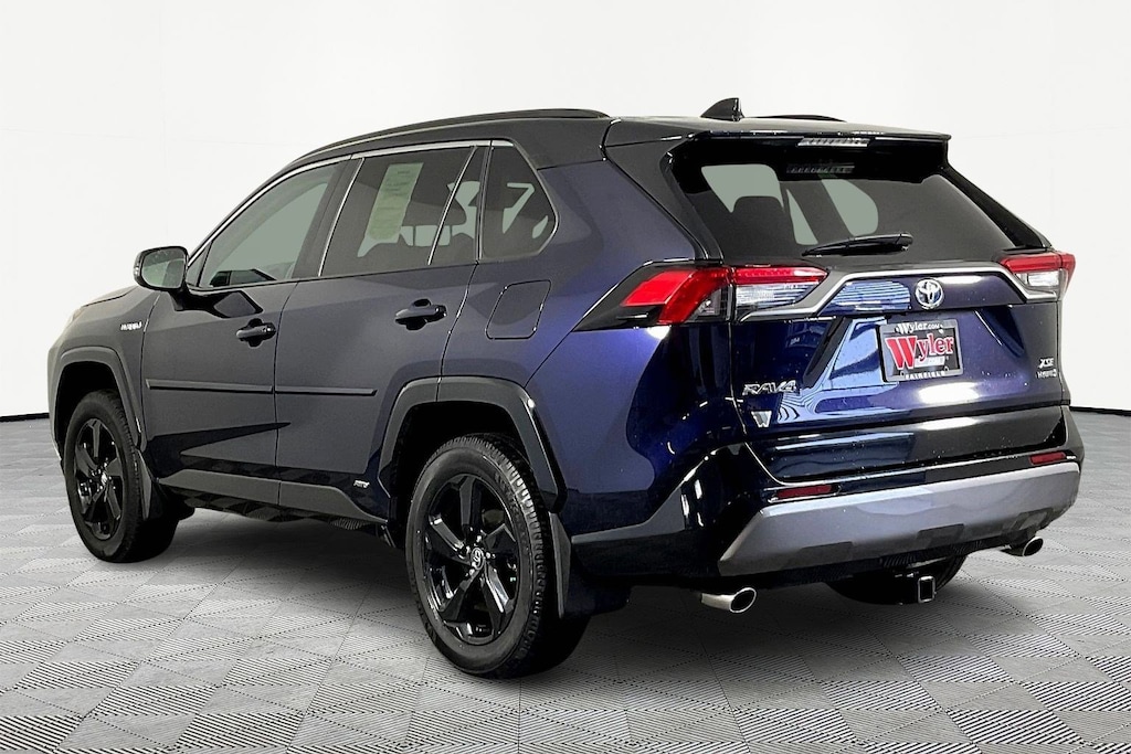 Used 2020 Toyota RAV4 Hybrid XSE SUV