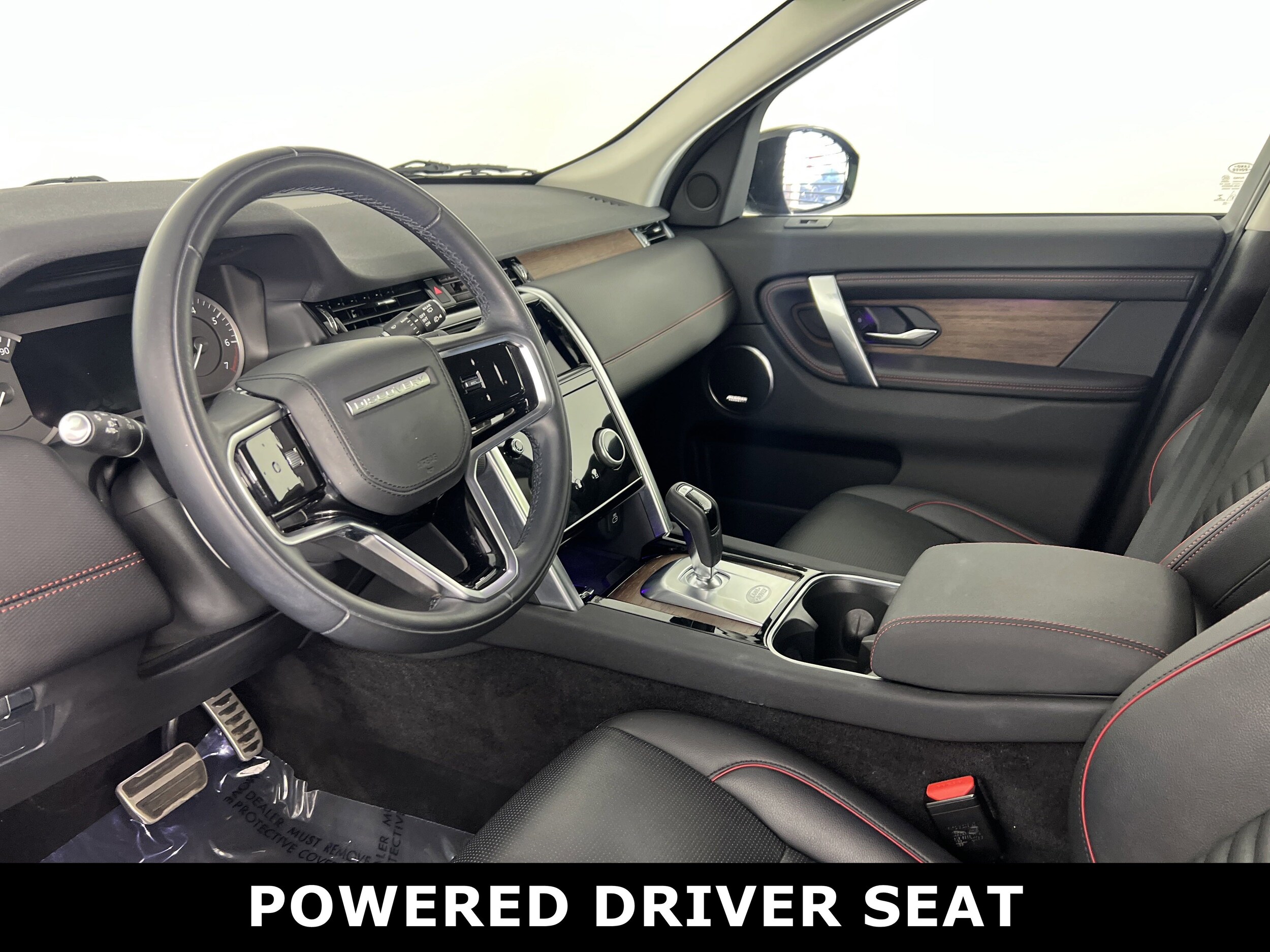 2023 Land Rover Discovery Sport SE R-Dynamic photo 3