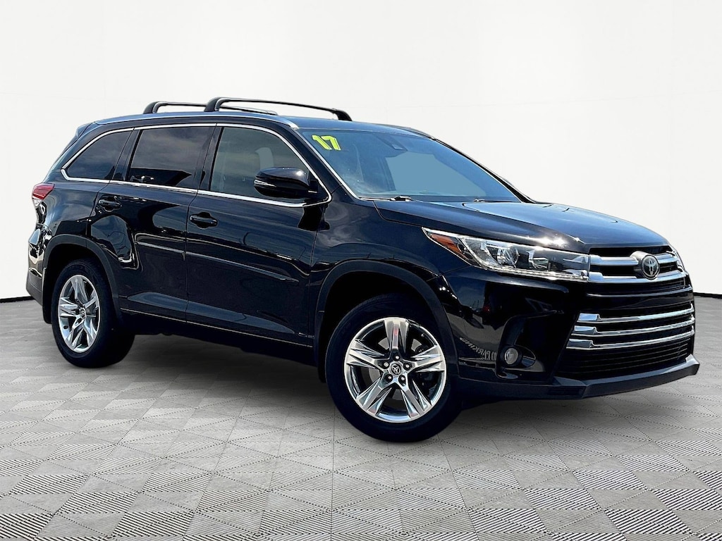 Used 2017 Toyota Highlander Limited V6 SUV