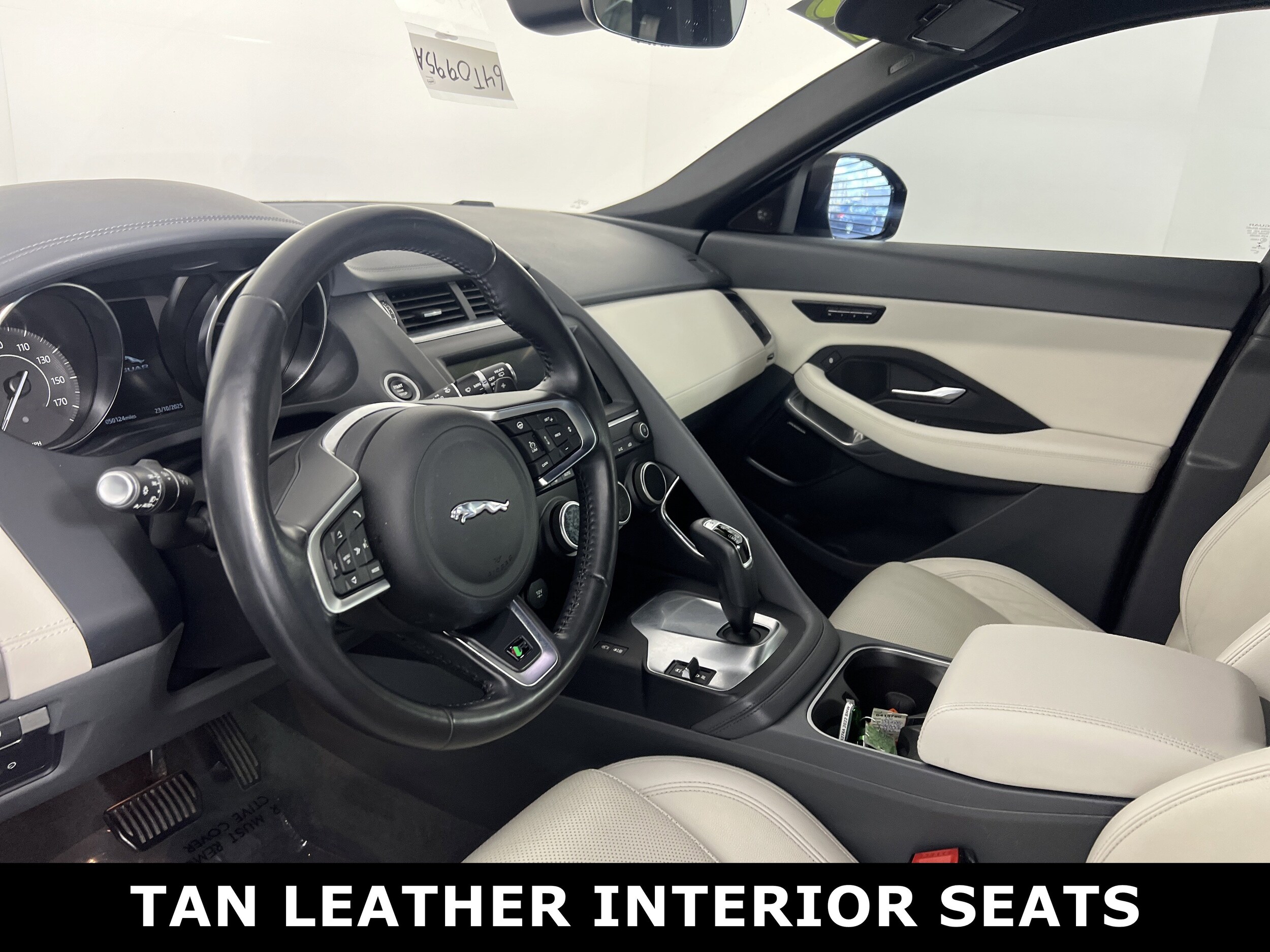 2020 Jaguar E-PACE SE photo 4