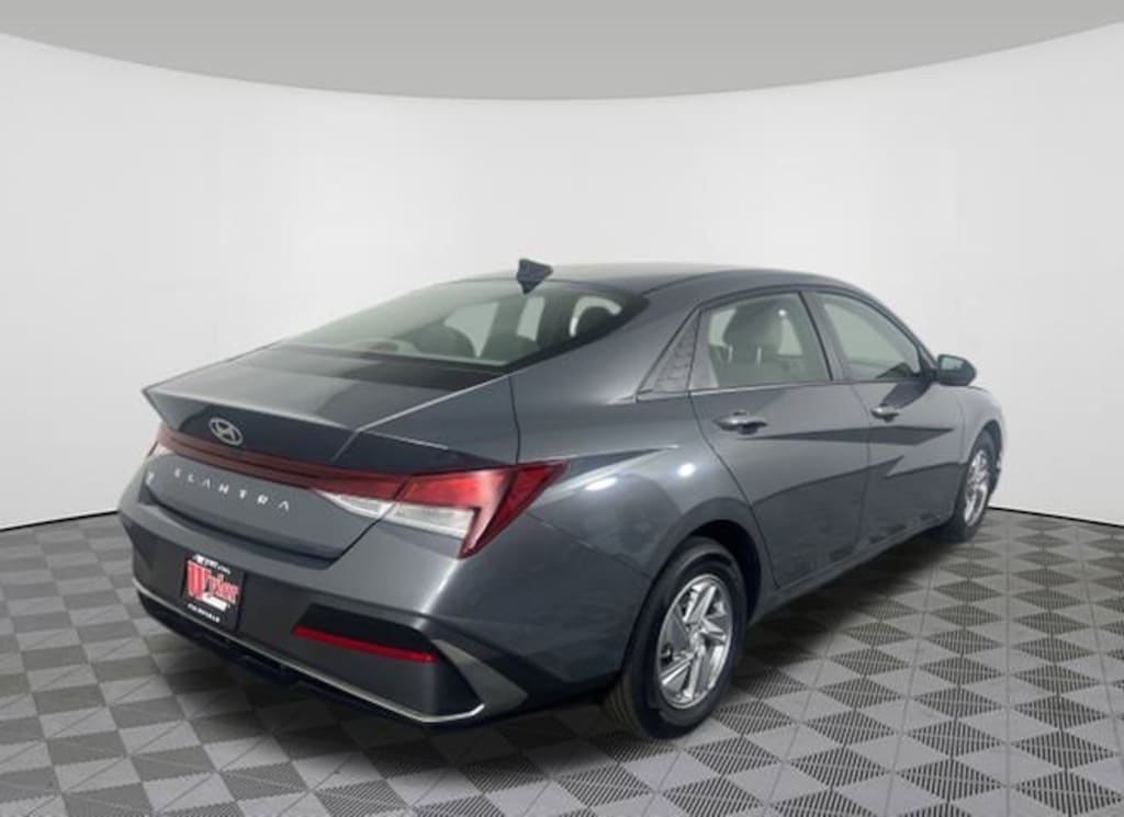 Certified 2025 Hyundai Elantra SE Sedan