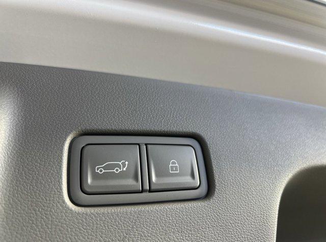 2026 Hyundai Palisade Limited - Photo 13