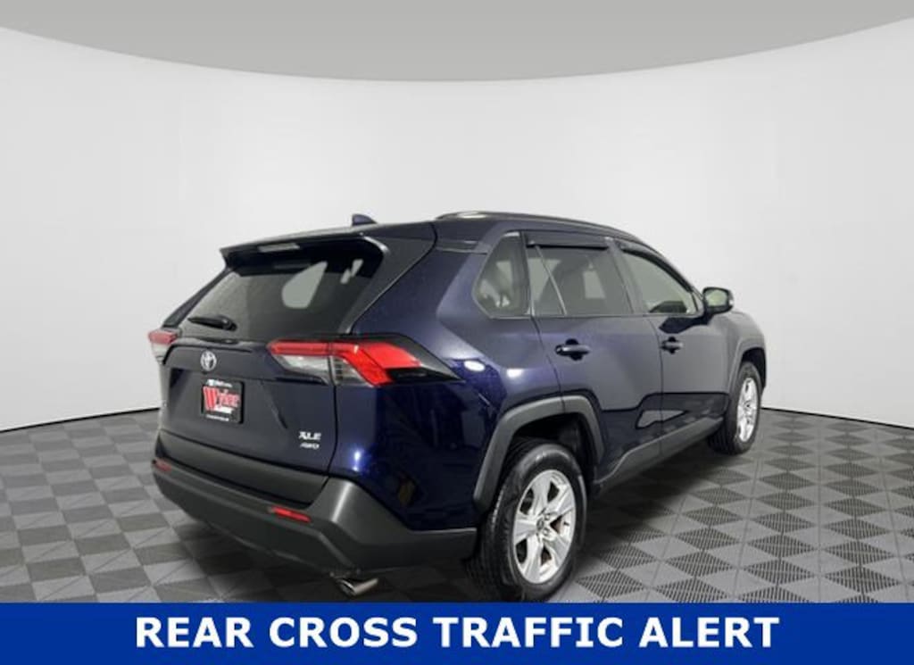 Used 2021 Toyota RAV4 XLE SUV