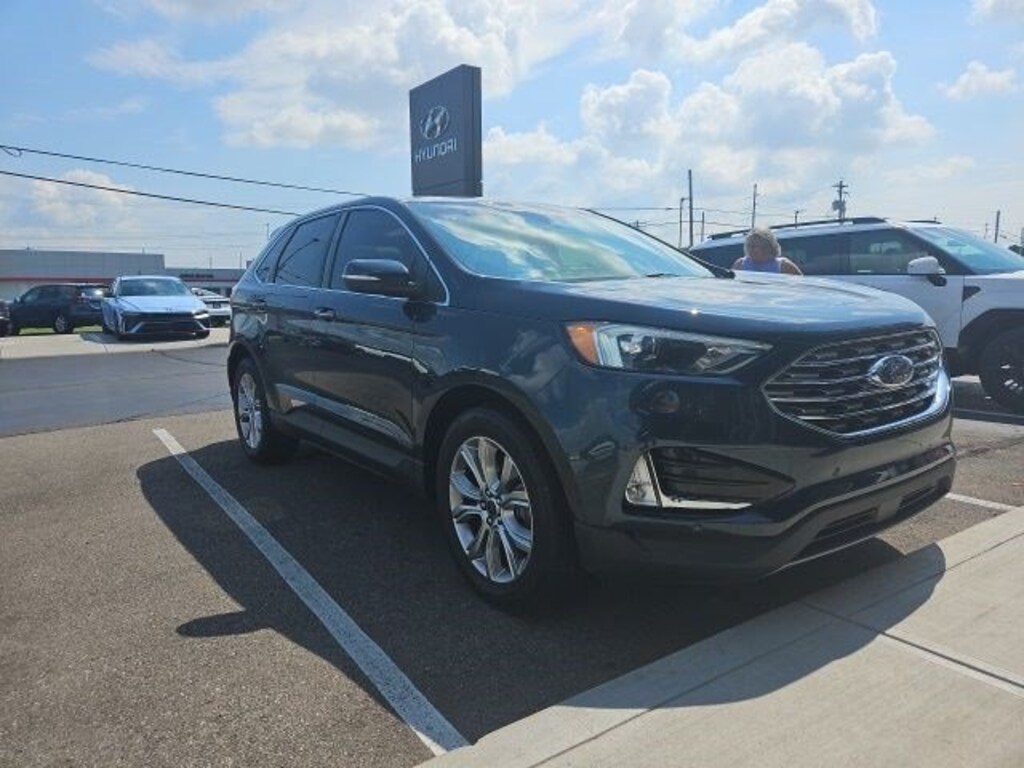 Used 2022 Ford Edge Titanium SUV