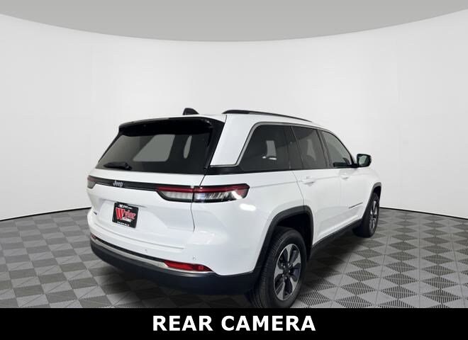 2022 Jeep Cherokee Limited 4xe photo 3
