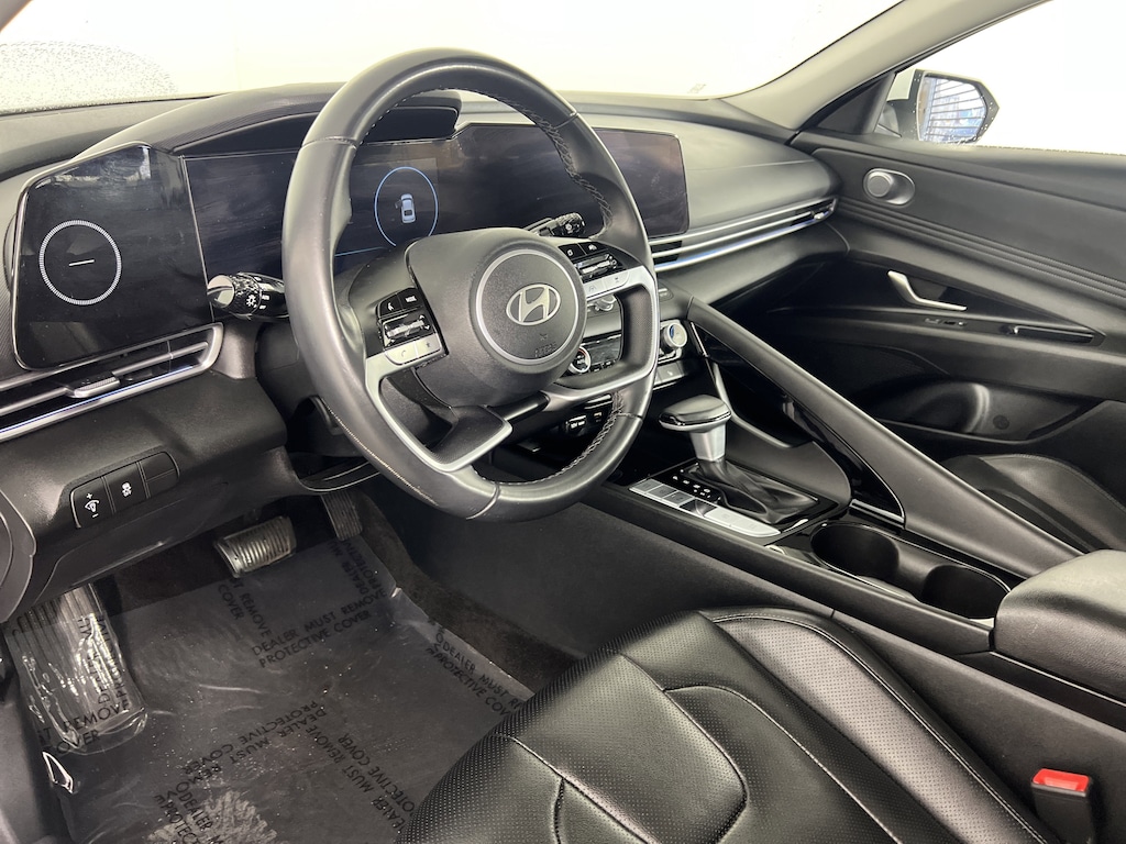 Used 2024 Hyundai Elantra Limited Sedan