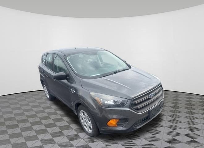 2018 Ford Escape S photo 2