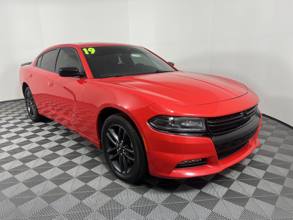 Used 2019 Dodge Charger SXT Sedan