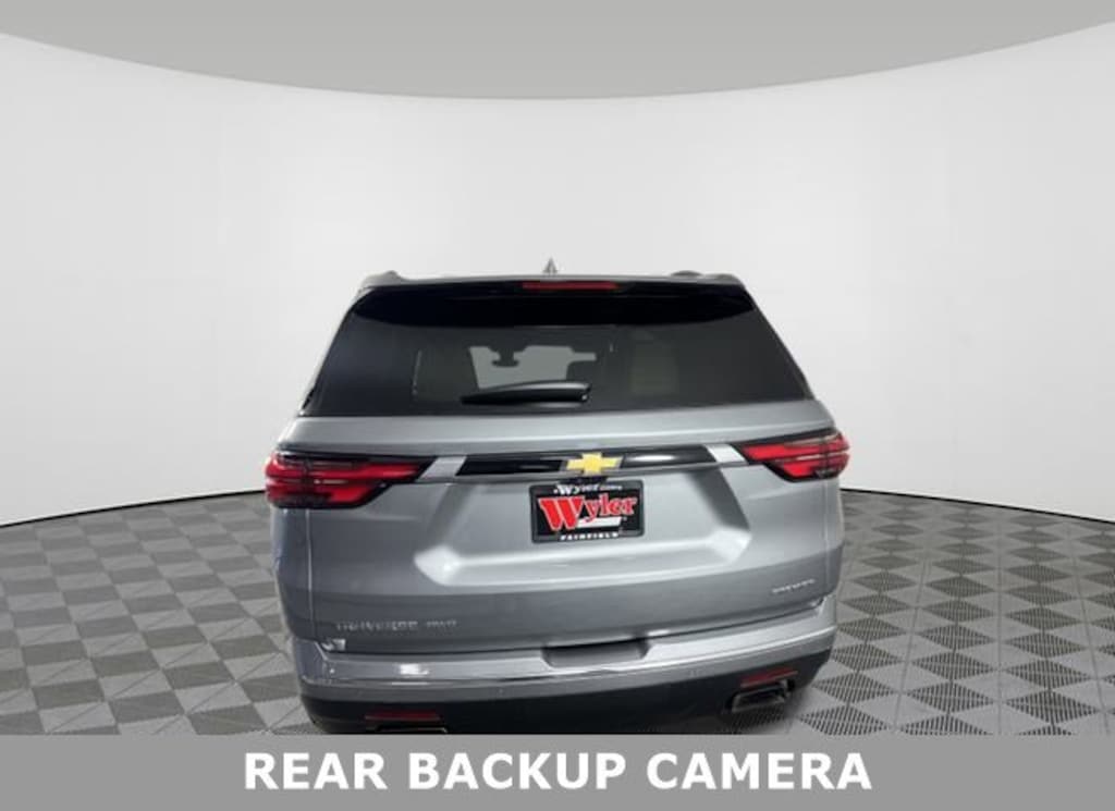 Used 2023 Chevrolet Traverse Premier SUV