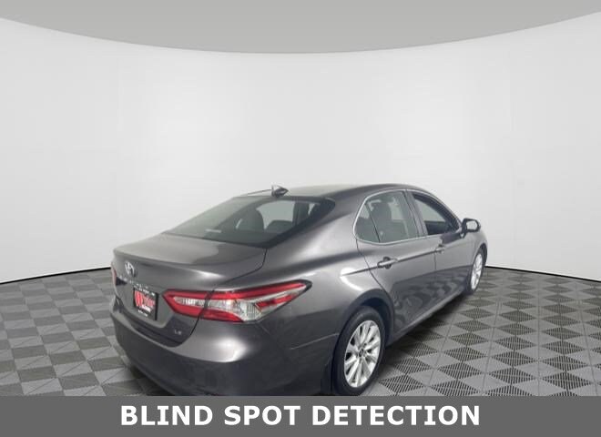 2020 Toyota Camry LE photo 3
