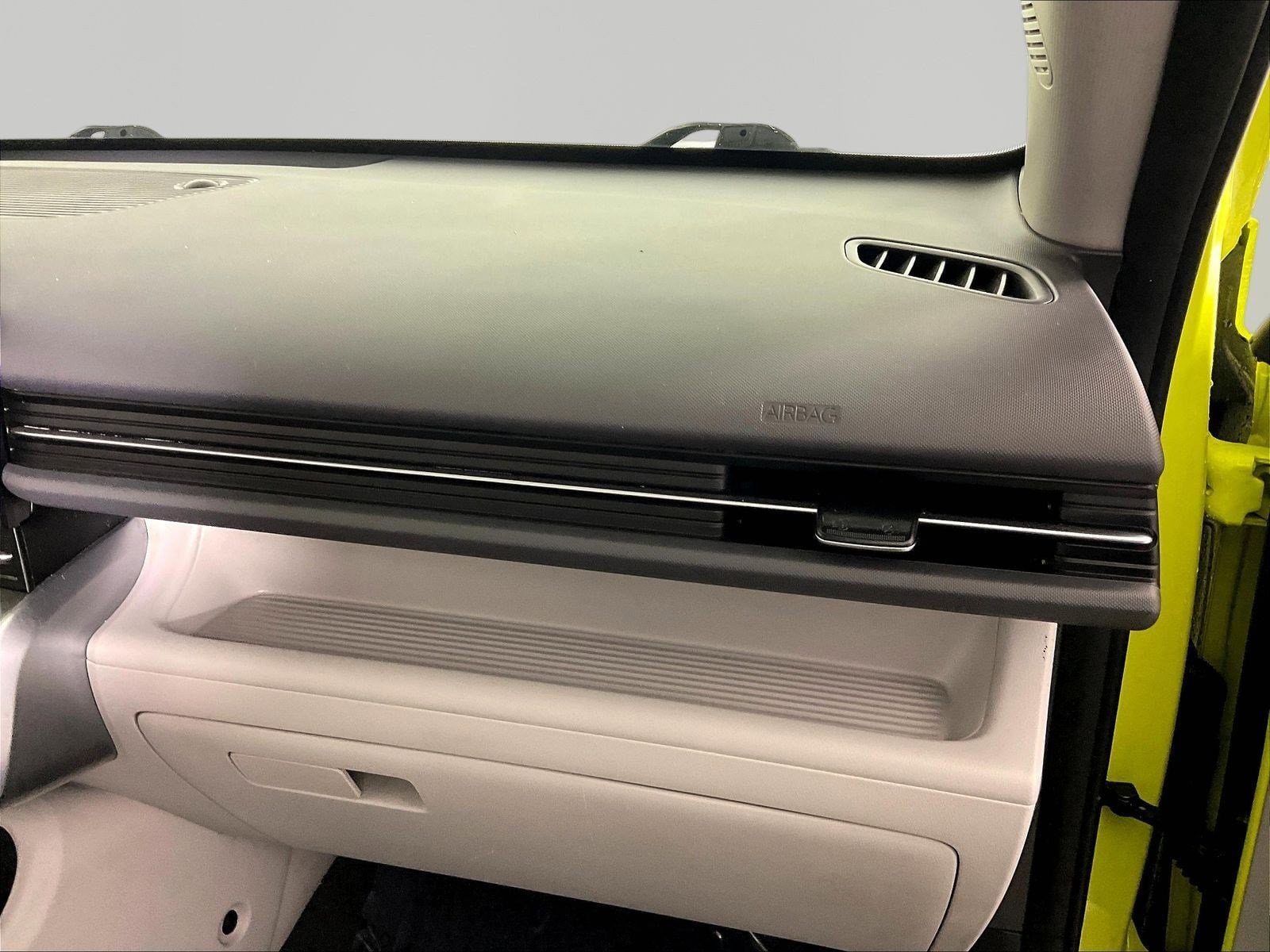 2025 Hyundai Kona SEL - Photo 24