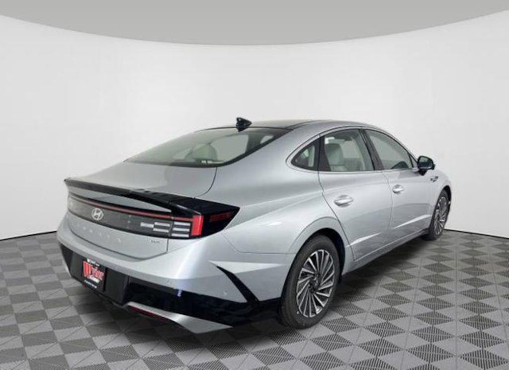 New 2025 Hyundai Sonata Hybrid Limited Sedan